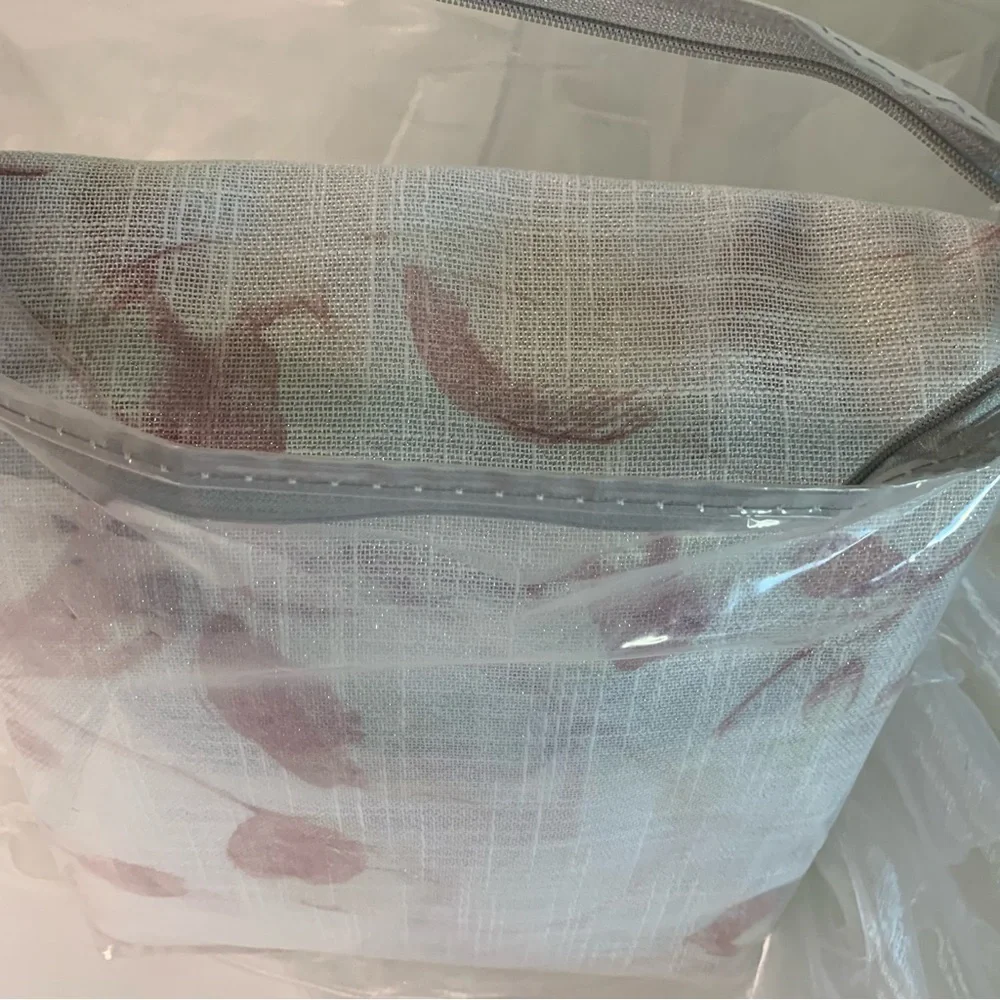 Central Park Leaf Floral Print Metallic Sheer Linen Curtain Panel 40